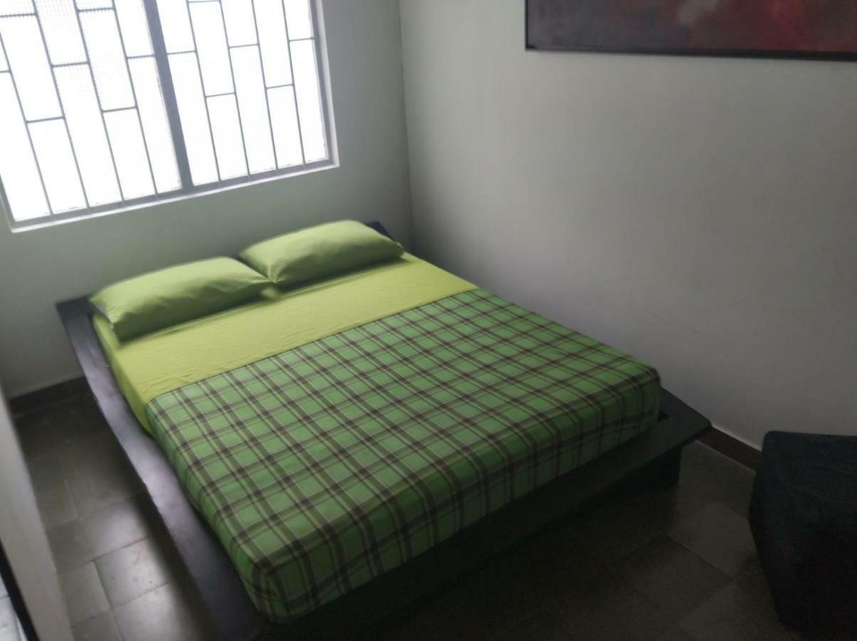 Casa Blanca Hostel Medellin Exterior photo