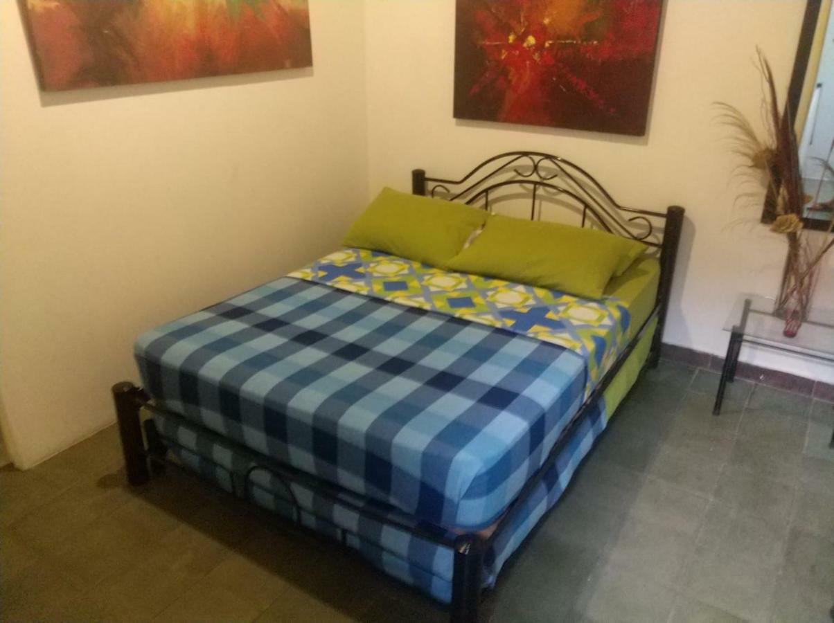 Casa Blanca Hostel Medellin Exterior photo