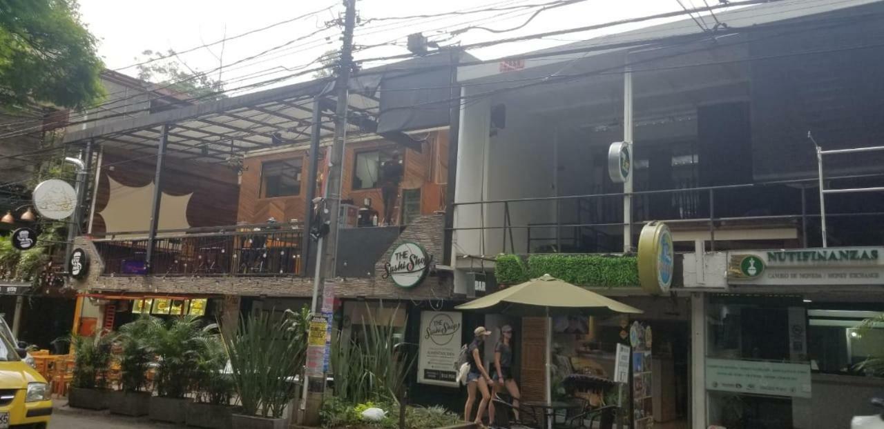 Casa Blanca Hostel Medellin Exterior photo