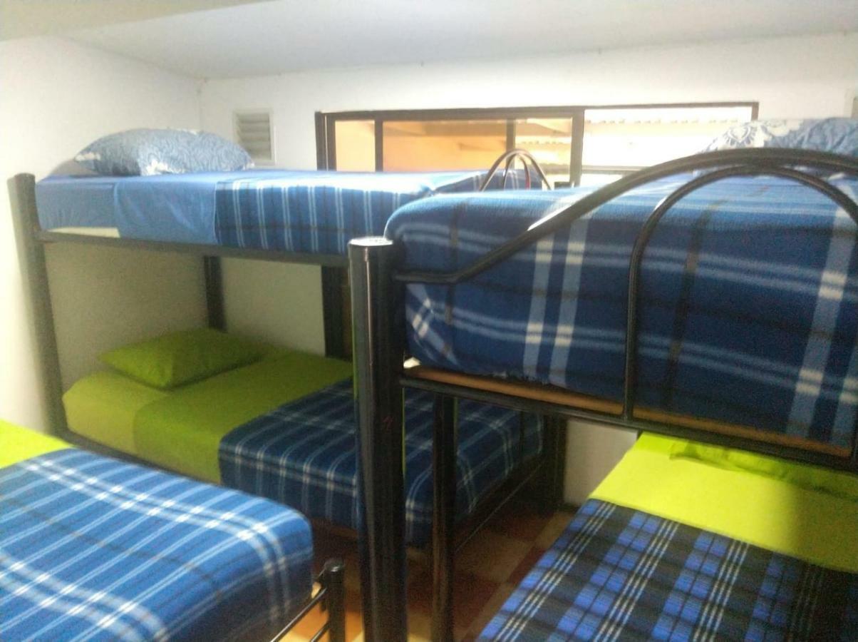 Casa Blanca Hostel Medellin Exterior photo